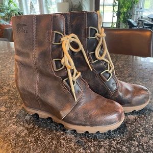 Sorel Joan of Arctic Brown Leather Wedge Boots